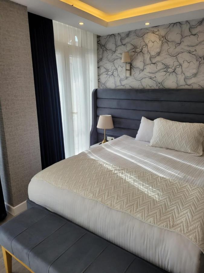 Mr Beyaz Hotel Istanbul Exterior photo