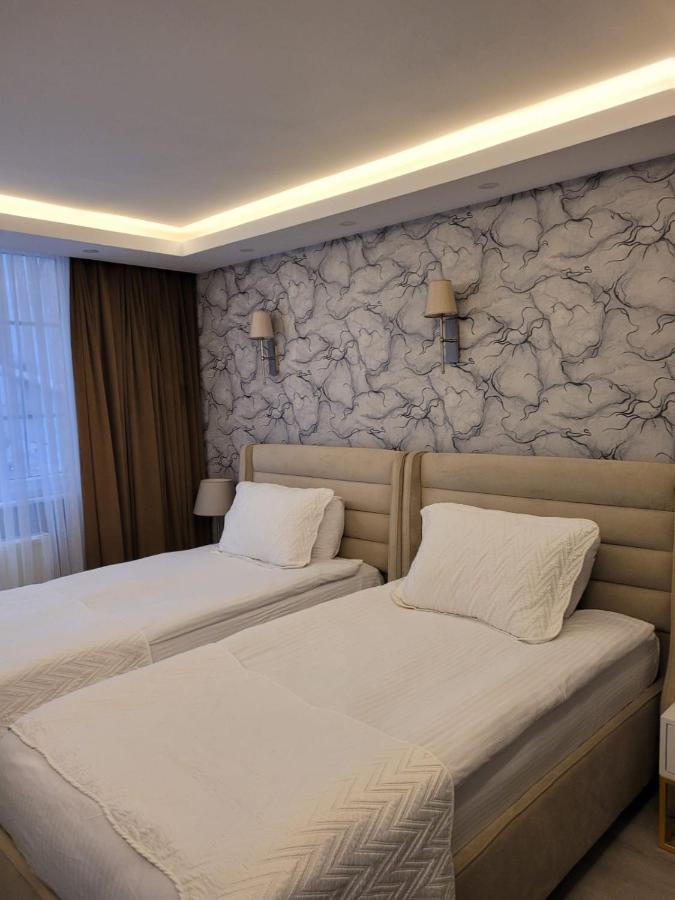 Mr Beyaz Hotel Istanbul Exterior photo