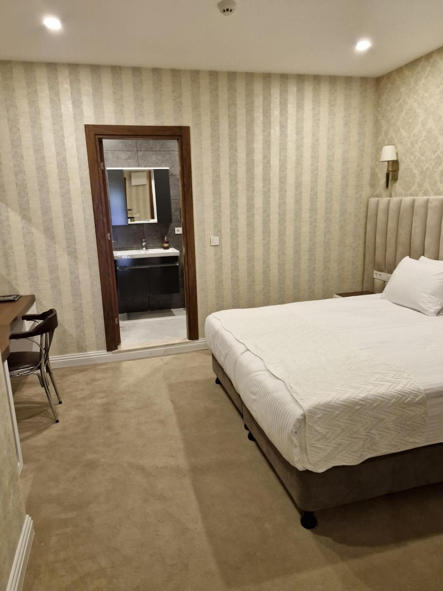 Mr Beyaz Hotel Istanbul Exterior photo