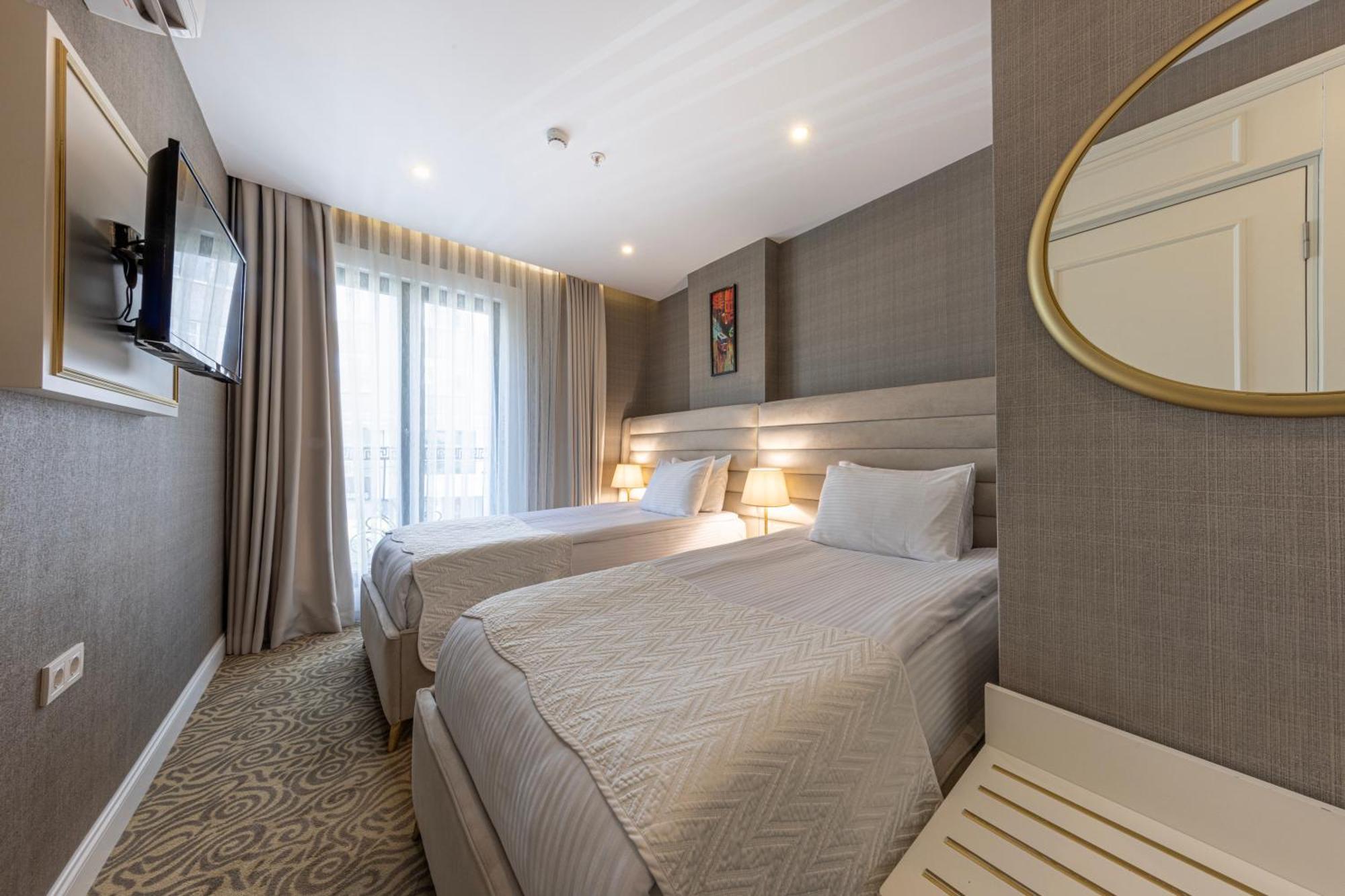 Mr Beyaz Hotel Istanbul Exterior photo